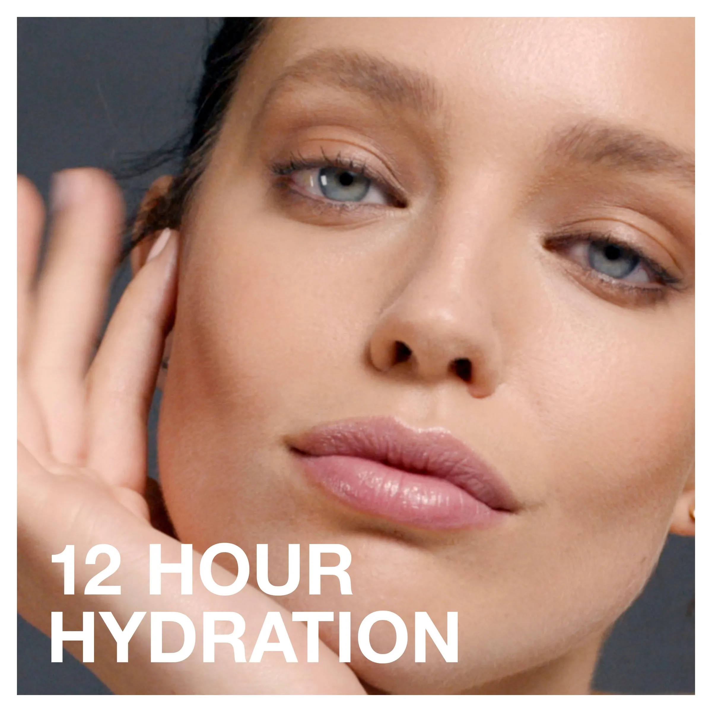 MAYBELLINE Dream Radiant Liquid Foundation - Pure Beige #70